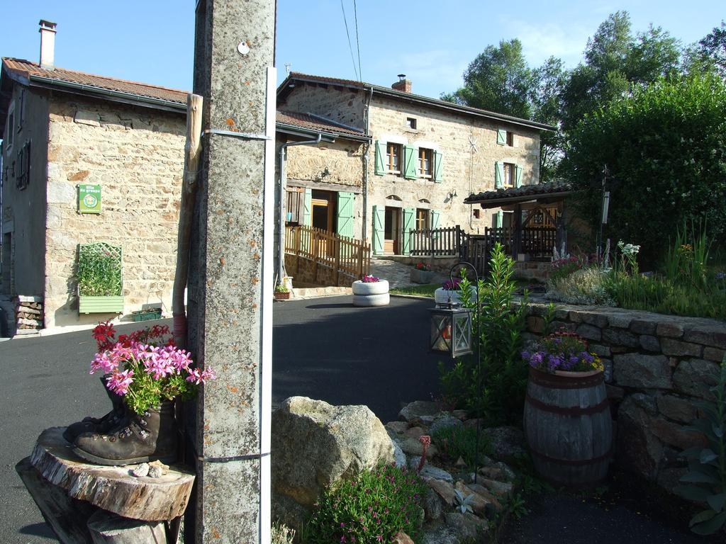 Les Deux Freres Hotel Echandelys Exterior photo